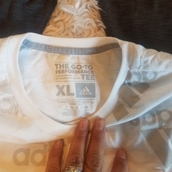 Workout tee - Picture 2 of 3